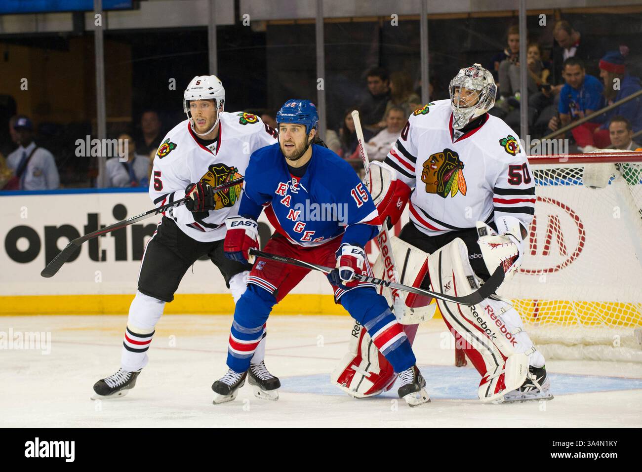 David Rundblad Body 03 octobre 2014 : le défenseur des Blackhawks de Chicago David Rundblad ...