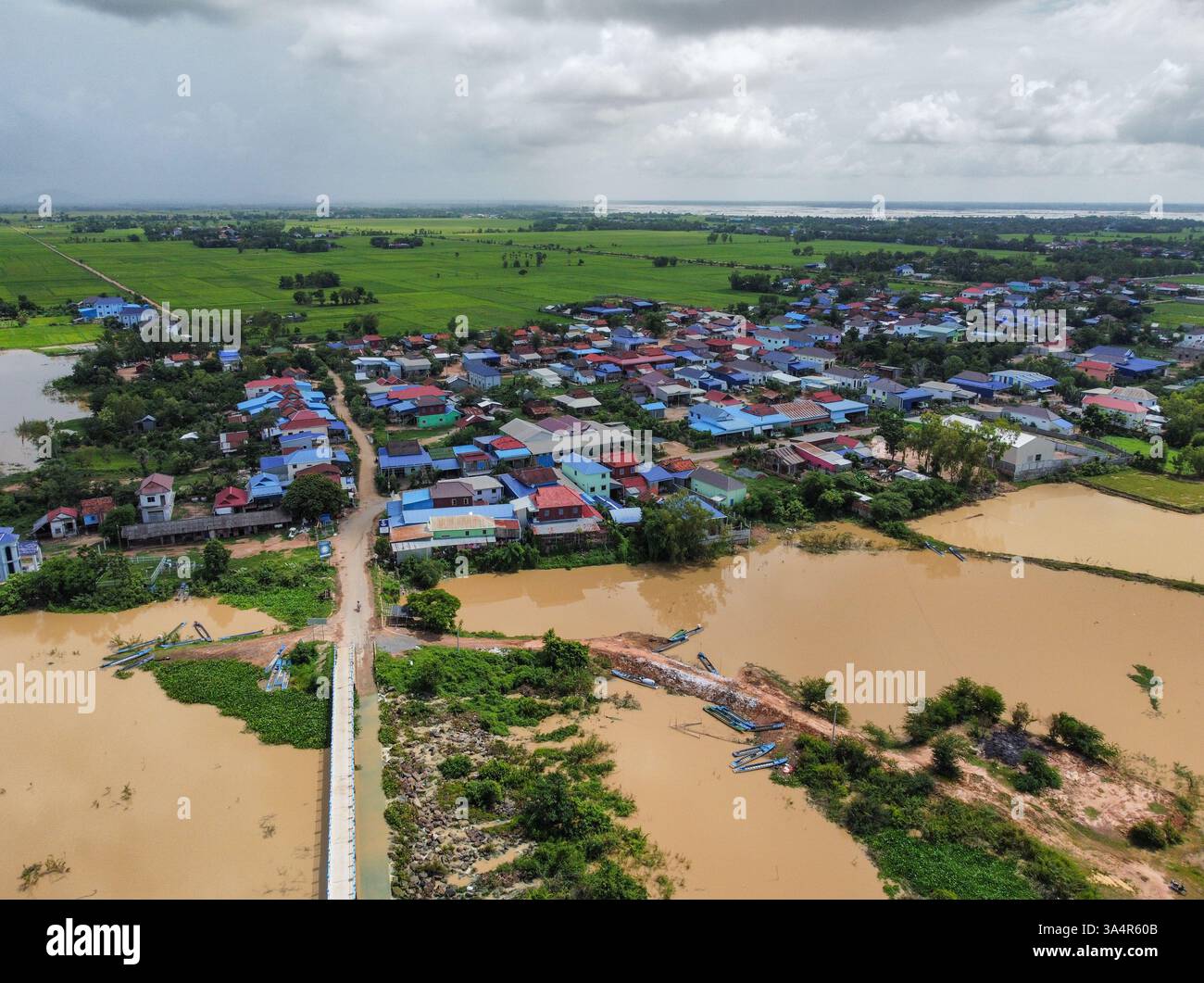 vue aérienne d'un village cambodgien rural Banque D'Images