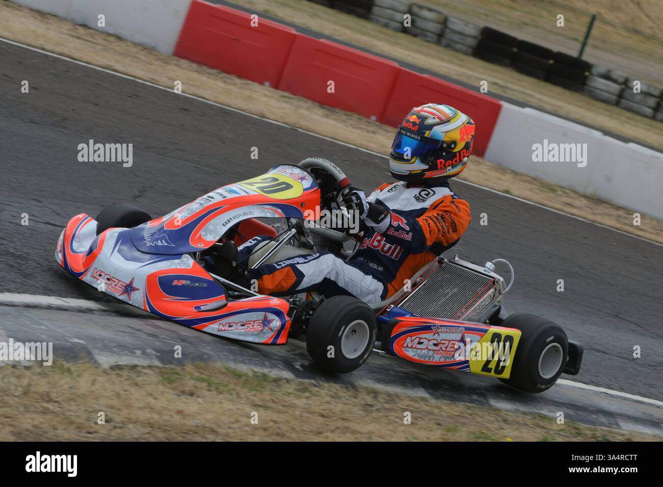Arvid Lindblad est un pilote de course soutenu par Red Bull britannique et suédois qui participe au championnat de formule 2 pour l'équipe Campos Racing, vu ici lors de sa carrière de karting sur le circuit de Fulbeck en 2022. Banque D'Images