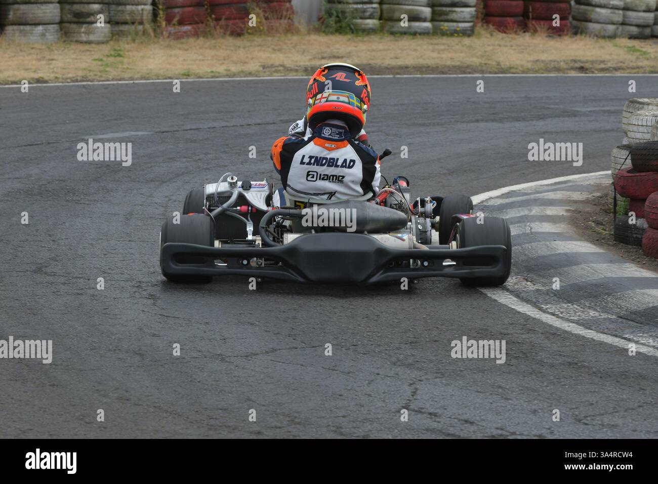 Arvid Lindblad est un pilote de course soutenu par Red Bull britannique et suédois qui participe au championnat de formule 2 pour l'équipe Campos Racing, vu ici lors de sa carrière de karting sur le circuit de Fulbeck en 2022. Banque D'Images