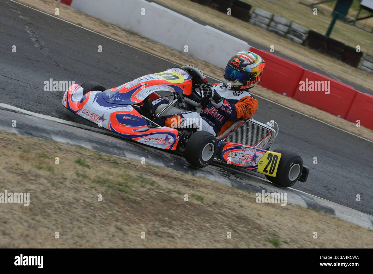 Arvid Lindblad est un pilote de course soutenu par Red Bull britannique et suédois qui participe au championnat de formule 2 pour l'équipe Campos Racing, vu ici lors de sa carrière de karting sur le circuit de Fulbeck en 2022. Banque D'Images