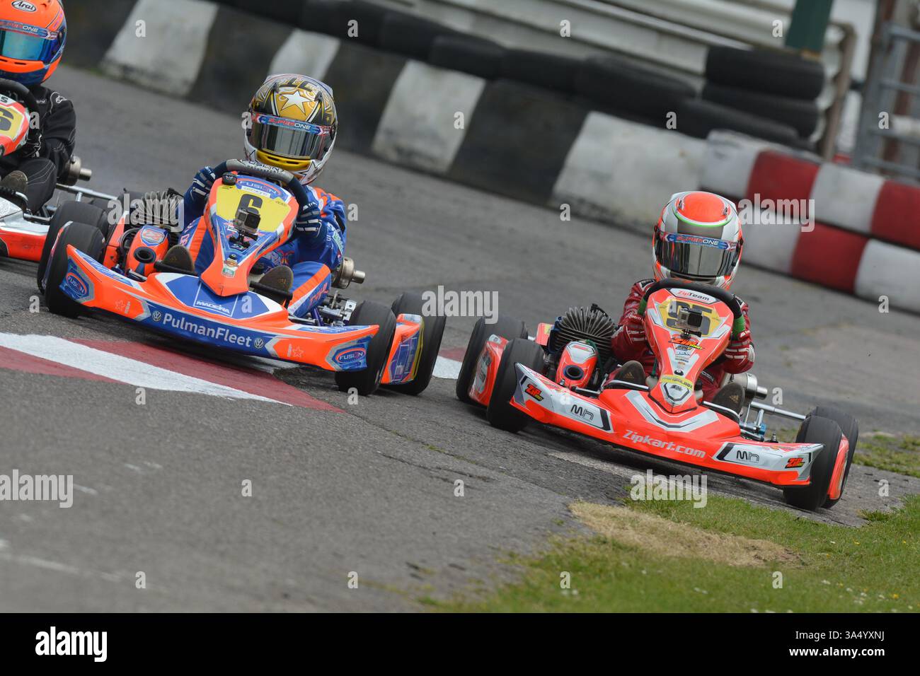 Arvid Lindblad est un pilote de course soutenu par Red Bull britannique et suédois qui participe au championnat de formule 2 pour l'équipe Campos Racing, vu ici lors de sa carrière de karting sur le circuit de Llandow en 2016. Banque D'Images