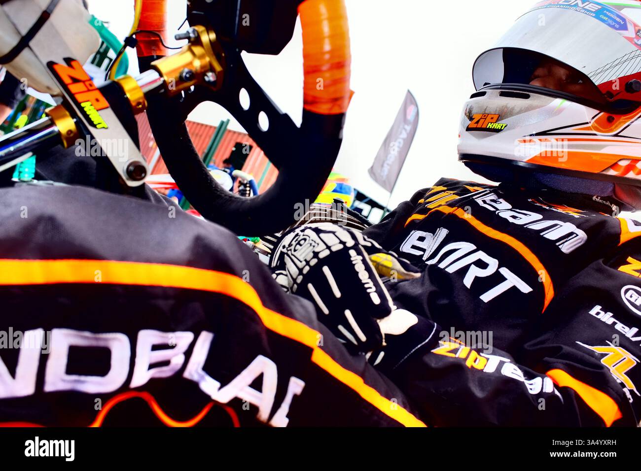 Arvid Lindblad est un pilote de course soutenu par Red Bull britannique et suédois qui participe au championnat de formule 2 pour l'équipe Campos Racing, vu ici lors de sa carrière de karting sur le circuit de Fulbeck en 2016. Banque D'Images