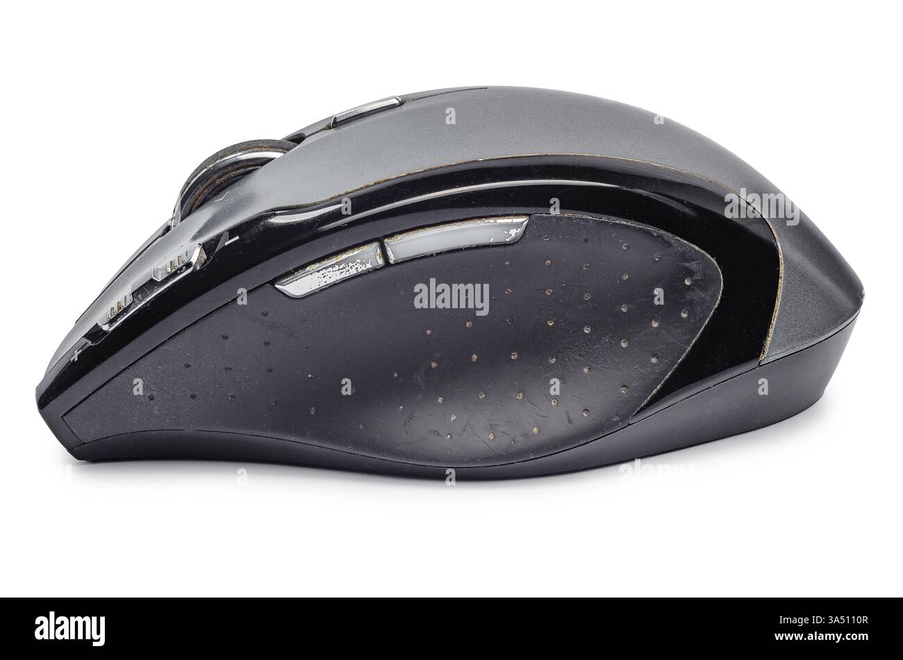 Souris d'ordinateur moderne sur fond blanc Banque D'Images