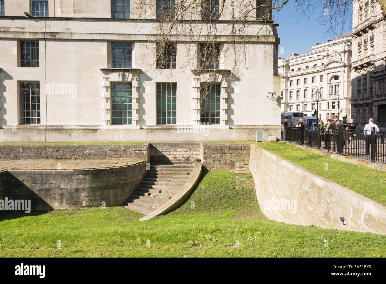 Christopher Wren's Queen Mary's Steps, Whitehall Palace, Londres, Angleterre, Royaume-Uni Banque D'Images Christopher Wren's Queen Mary's Steps, Whitehall Palace, Londres, Angleterre, Royaume-Uni Banque D'Images