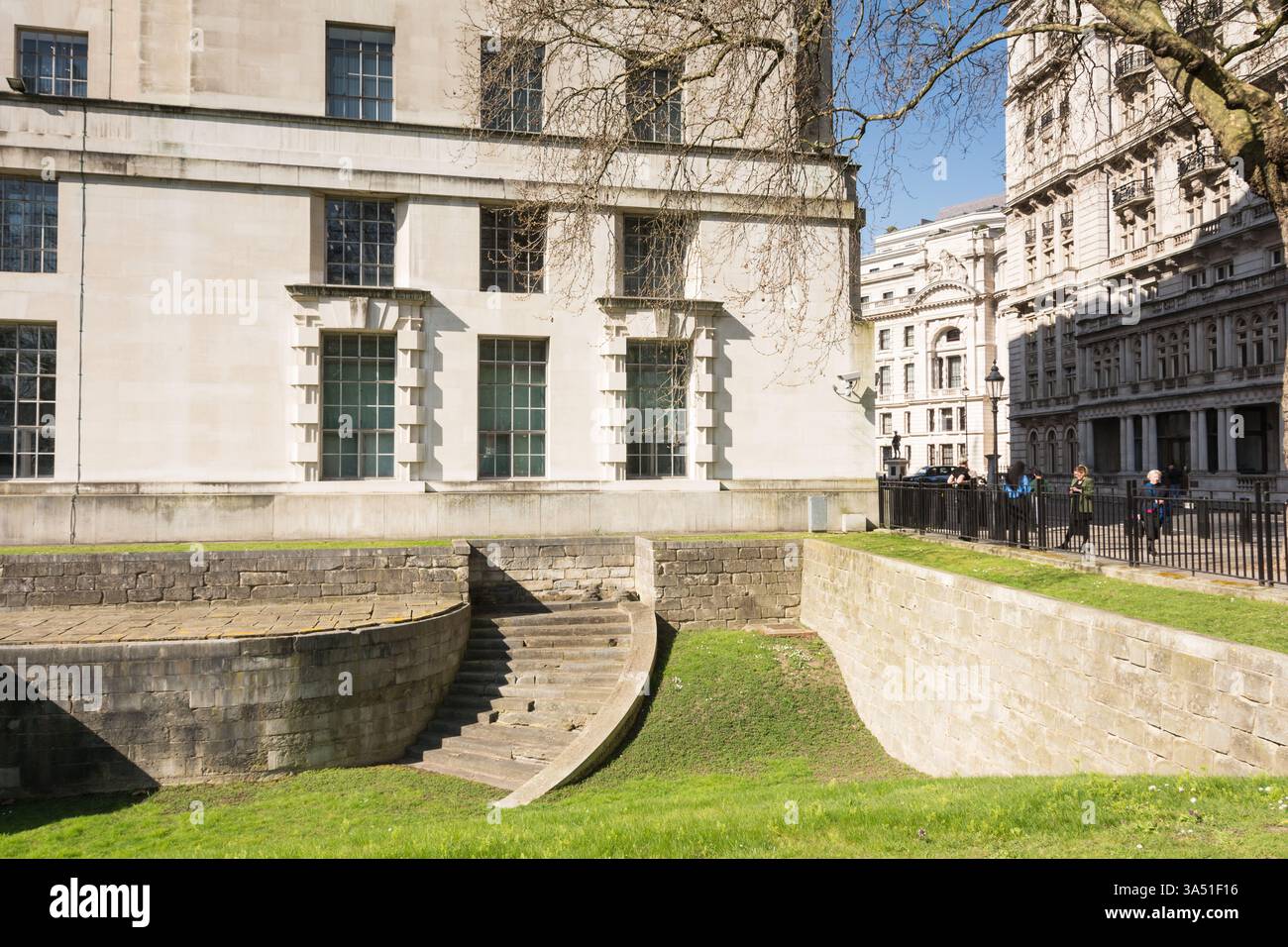 Christopher Wren's Queen Mary's Steps, Whitehall Palace, Londres, Angleterre, Royaume-Uni Banque D'Images Christopher Wren's Queen Mary's Steps, Whitehall Palace, Londres, Angleterre, Royaume-Uni Banque D'Images