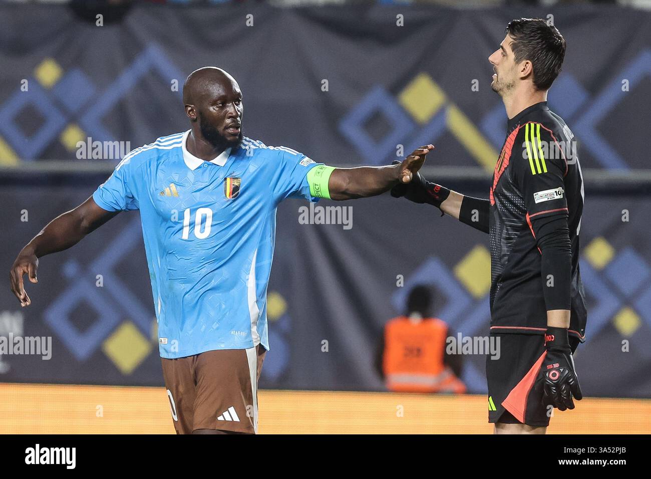 Murcie, Espagne. 20 mars 2025. Le belge Romelu Lukaku et le gardien de but belge Thibaut Courtois photographiés lors d'un match de football entre l'équipe nationale belge les Red Devils et l'Ukraine, jeudi 20 mars 2025 à Murcie, Espagne, première étape des play-offs de la Ligue des Nations. BELGA PHOTO VIRGINIE LEFOUR crédit : Belga News Agency/Alamy Live News Banque D'Images