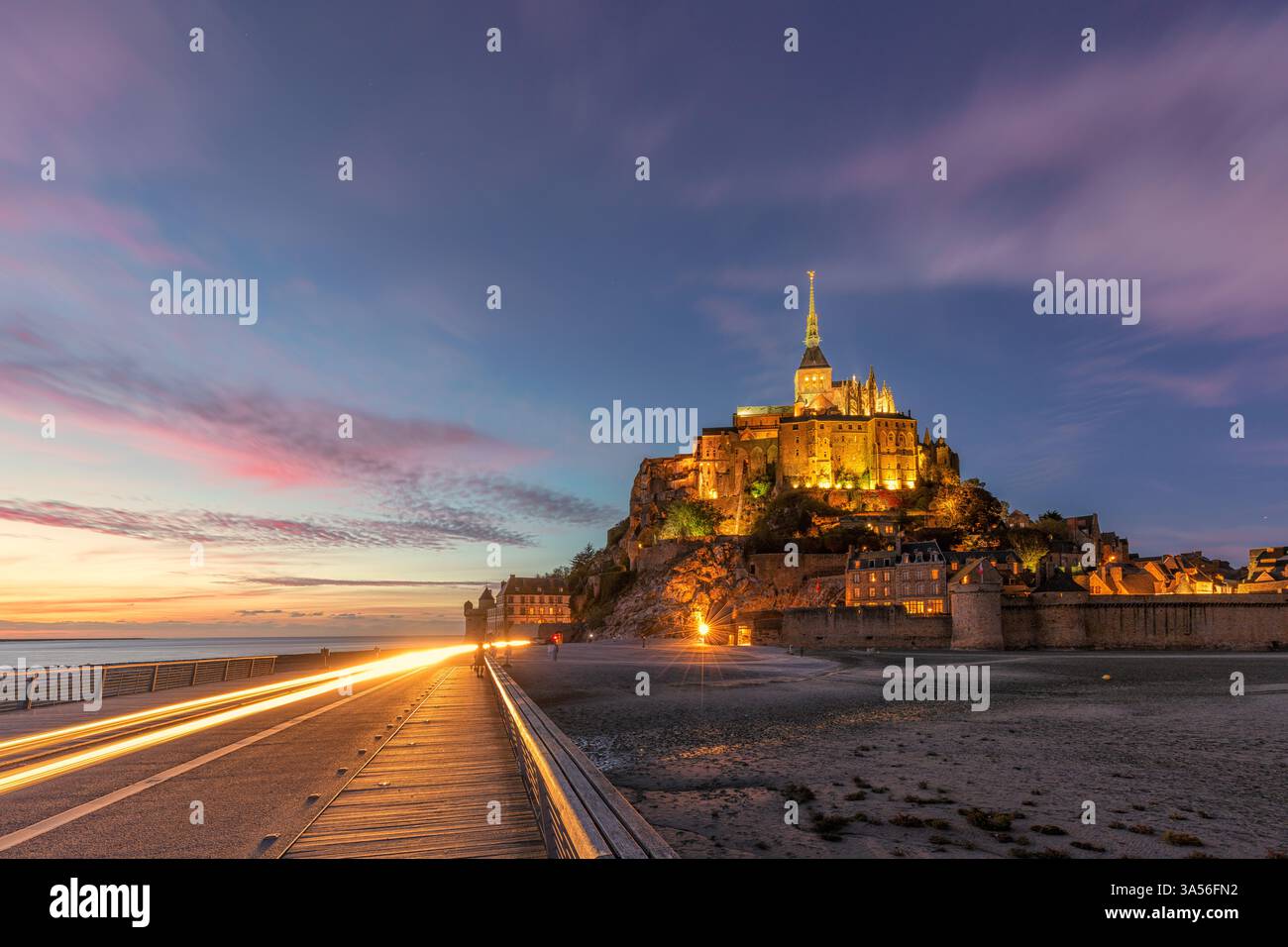 Coucher de soleil au Mont Saint Michel en Normandie, France Banque D'Images