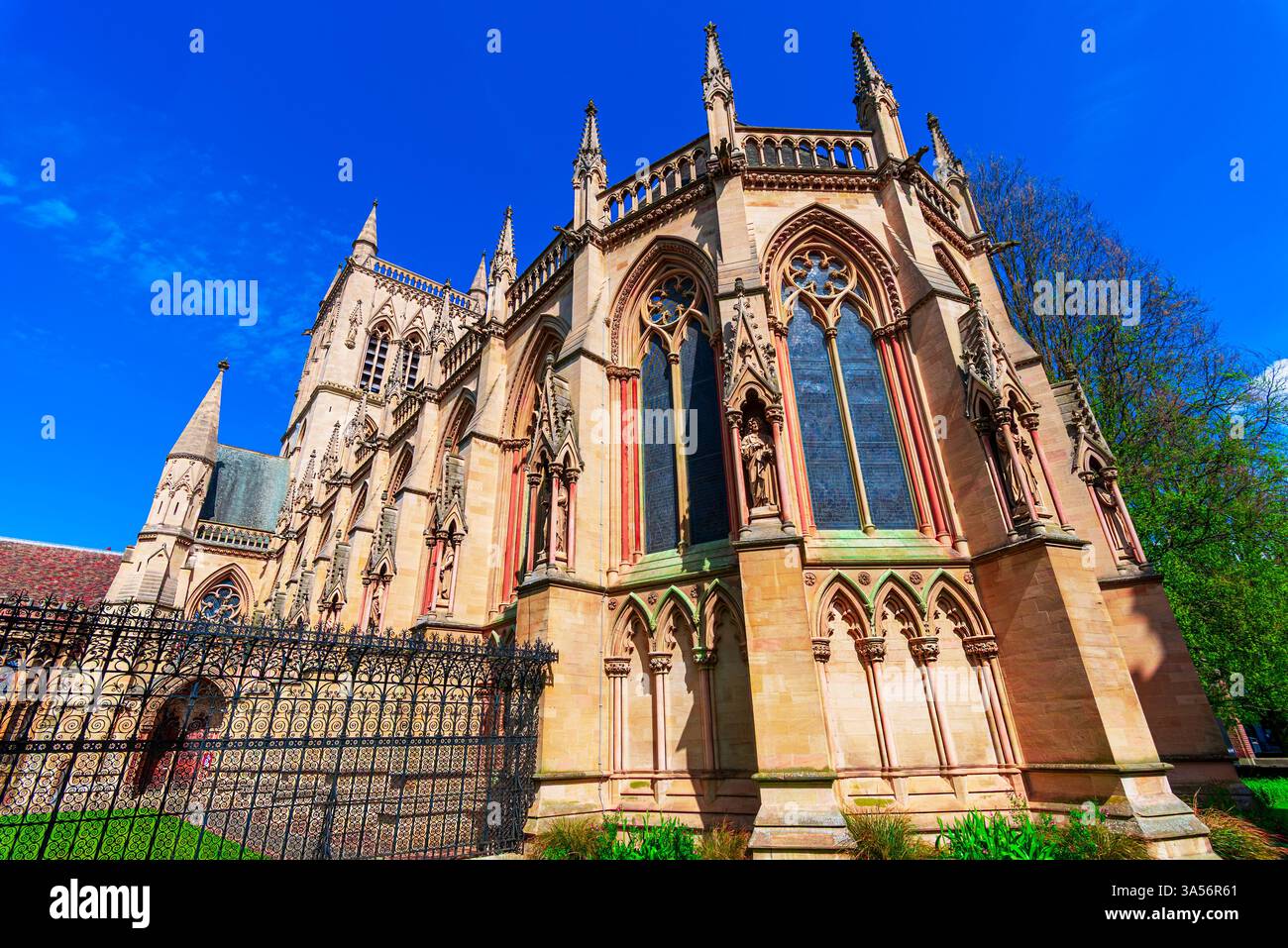 Cambridge, UK : belle vue de la chapelle du collège de John par une journée ensoleillée, Angleterre, Cambridgeshire, Europe Banque D'Images