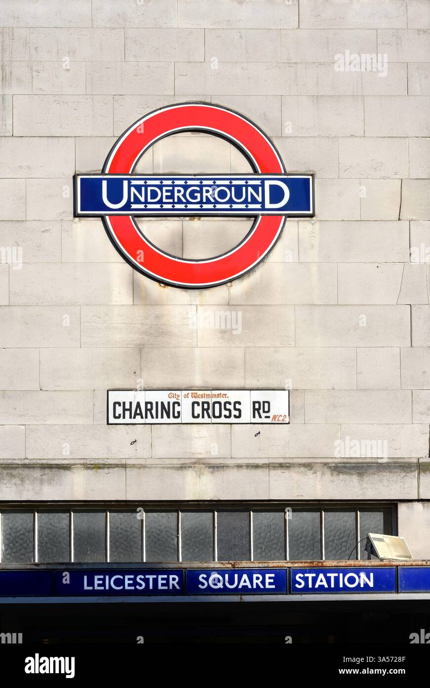 Londres, Royaume-Uni. Station de métro Leicester Square Banque D'Images