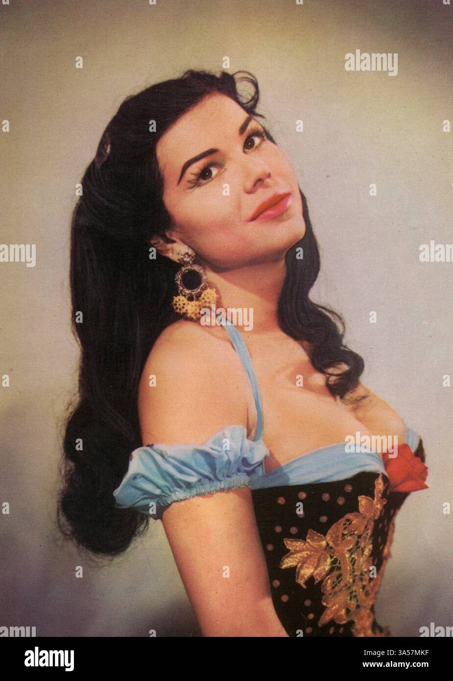 Une carte postale antique mettant en vedette la danseuse allemande et actrice de cinéma Laya Raki, publiée en Allemagne, vers les années 1950 Elle est également devenue une star internationale throu Banque D'Images