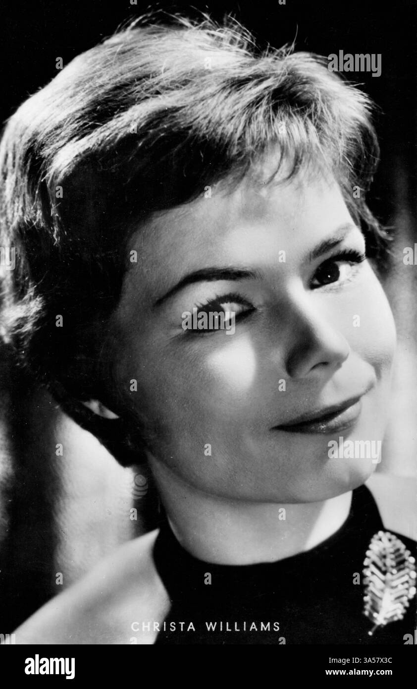 Une carte postale antique mettant en vedette la chanteuse pop allemande Christa Williams, publiée en Allemagne, vers les années 1950 Christa Williams. USAGE ÉDITORIAL EXCLUSIF Banque D'Images