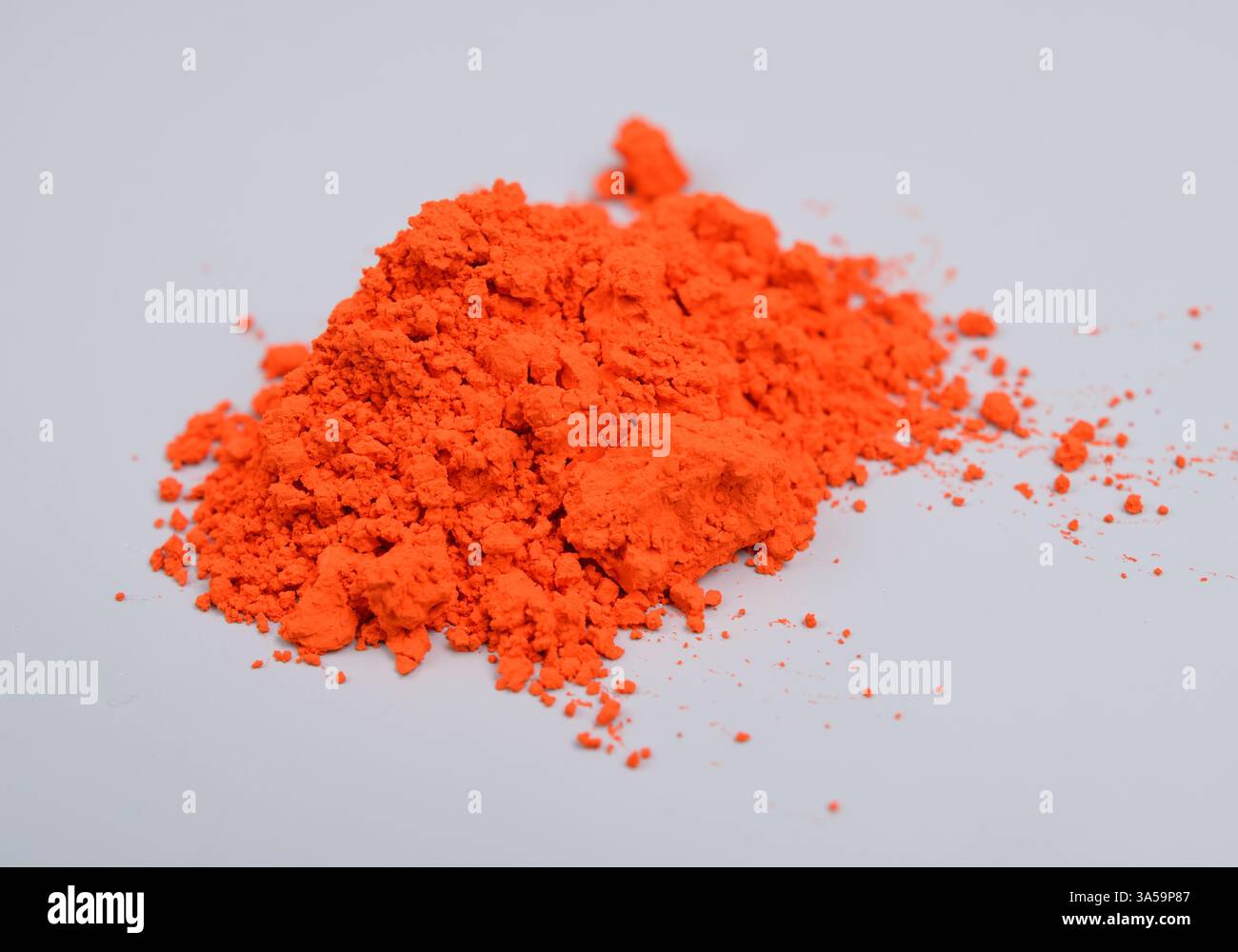 L'oxyde de plomb II, également appelé monoxyde de plomb, est le composé inorganique dont la formule moléculaire est PbO Banque D'Images