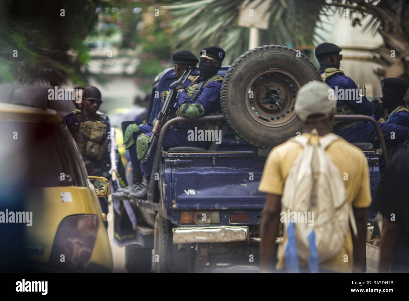 Présence des forces de sécurité à Kinshasa après l'attaque du palais présidentiel par les rebelles le 19 mai 2024, République démocratique du Congo Banque D'Images