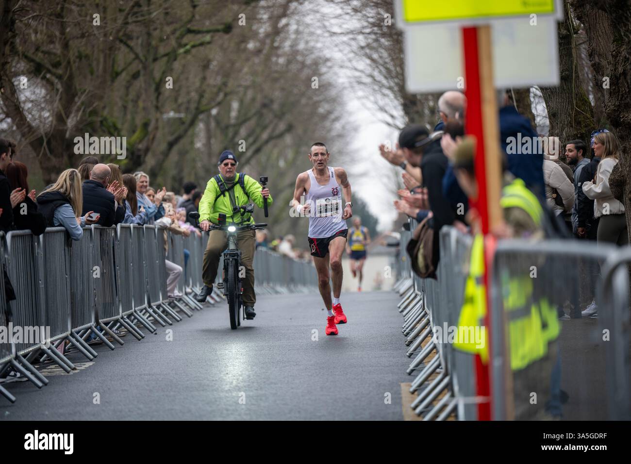 Brentwood Essex 23 mars 2025 Brentwood Charity Half-marathon, Brentwood Essex UK crédit : Ian Davidson/Alamy Live News Banque D'Images