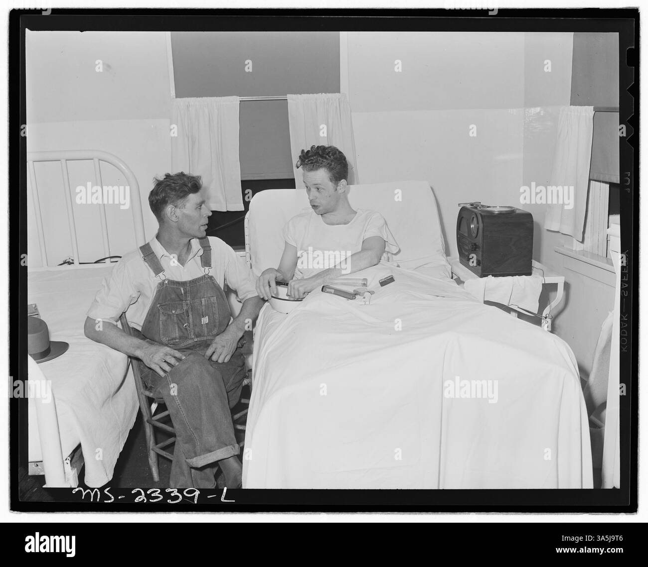 Jack Anderson, un mineur des 30-31 mines de Black Mountain Corporation à Kenvir, comté de Harlan, Kentucky, qui a subi une fracture de la colonne vertébrale à la suite d’une chute d’ardoise 28 mois auparavant. Banque D'Images