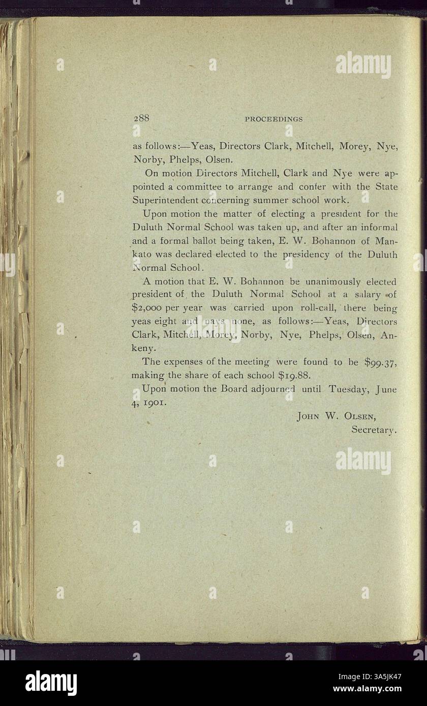 Cette publication historique fournit un aperçu des changements éducatifs et administratifs dans les écoles normales du Minnesota de 1890 à 1903, mettant en évidence le développement du corps professoral, du personnel et du campus dans les institutions qui ont évolué pour devenir des universités d'État. Banque D'Images