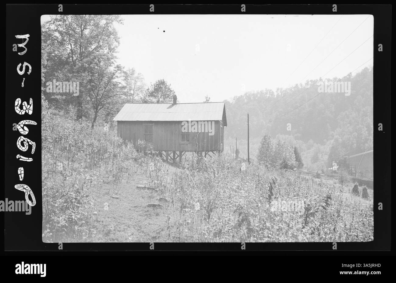 Cette maison, construite par des mineurs de la mine Margaret Ann à Conaway, dans le comté de Buchanan, en Virginie, sert de bâtiment polyvalent pour les réunions, les services religieux et comme école. Le syndicat fournissait à la fois les matériaux et l'ameublement. Banque D'Images