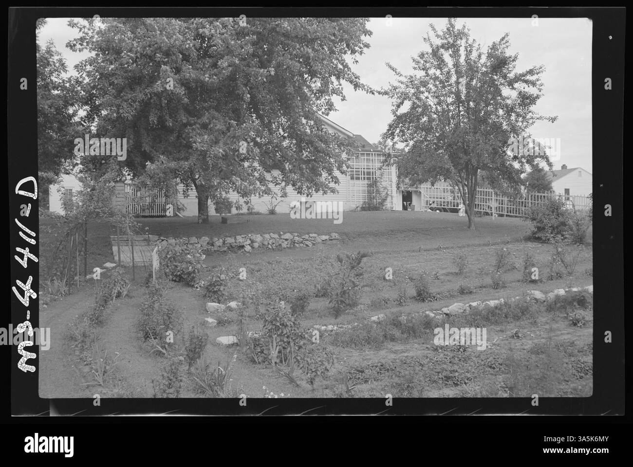 Une maison privée avec un jardin en terrasse situé près de Moffatt Coal Company #2 à Sparta, comté de Randolph, Illinois. Banque D'Images