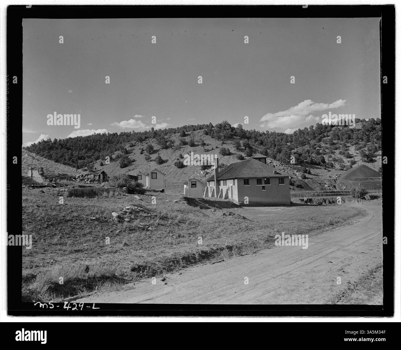 Une école et un terrain de jeu près de la mine Bear Canyon #6 de Bear Canyon Coal Company à Vallorso, dans le comté de Las Animas, Colorado, desservant la communauté minière. Archives nationales - photos. Banque D'Images