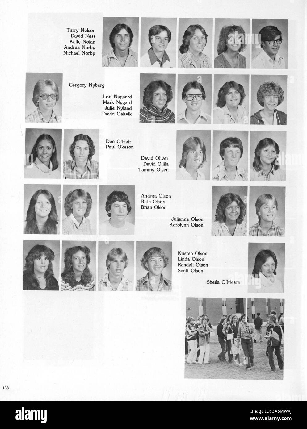 Le Park Center High Yearbook 1980 offre un aperçu détaillé des aspects académiques, sociaux et sportifs de la vie étudiante au cours de l’année scolaire 1979-1980/09. Banque D'Images