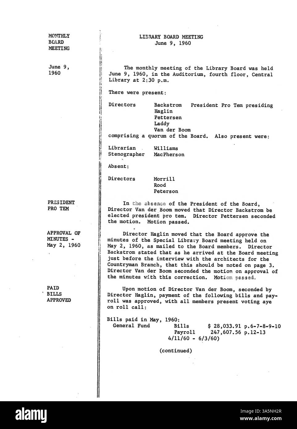 Procès-verbal du conseil d'administration de la Bibliothèque publique de Minneapolis 1960, couvrant les décisions clés sur les services de bibliothèque, la gestion financière et la gouvernance. Banque D'Images Procès-verbal du conseil d'administration de la Bibliothèque publique de Minneapolis 1960, couvrant les décisions clés sur les services de bibliothèque, la gestion financière et la gouvernance. Banque D'Images