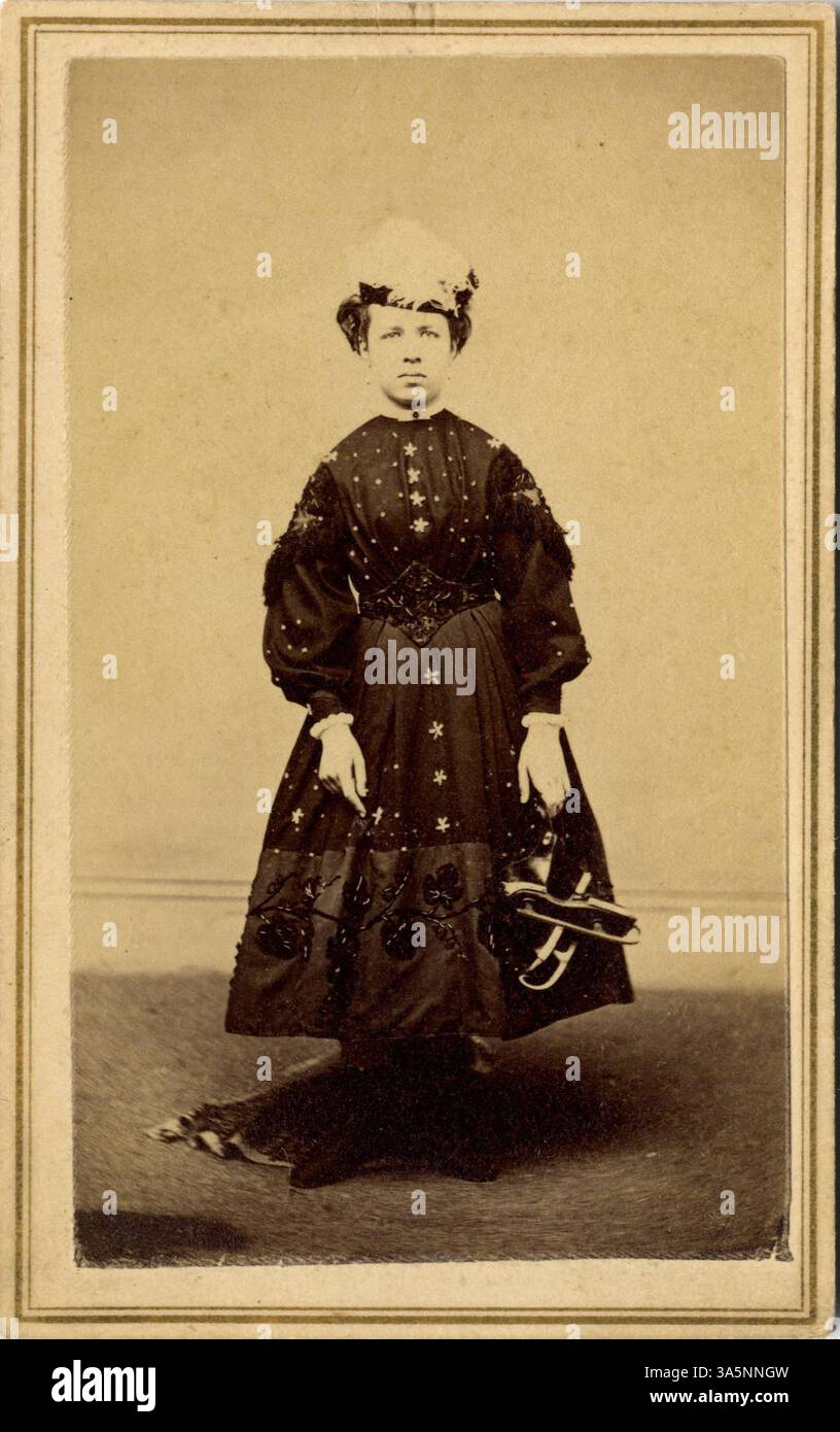 Jennie Carissima Winchell, cousine germaine de Horace Vaughn Winchell, associée à des personnages importants de l'histoire du Minnesota. Banque D'Images