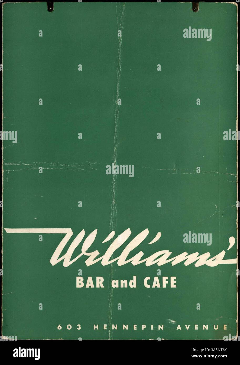 Ce menu double du Williams' Bar and Cafe propose une variété d'options de nourriture et de boissons, y compris des cocktails, du vin, de l'alcool, des soupes, entrées, sandwichs, salades et desserts. Il reflète les offres et le design du restaurant d'une époque passée. Banque D'Images