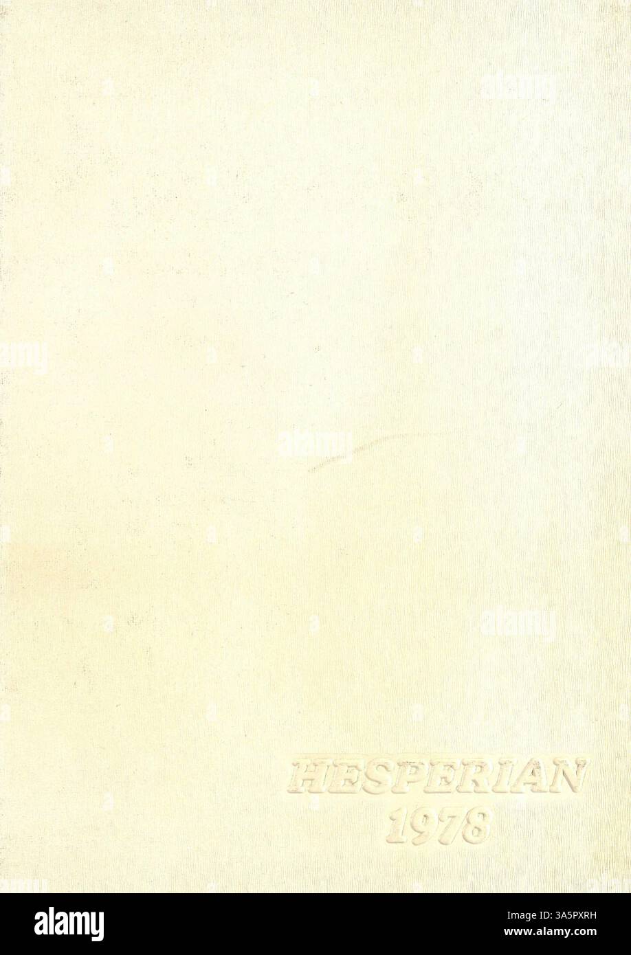 Le West High Yearbook 1978, « Hesperian », présente les faits marquants de l'année scolaire 1977-1978 et documente les élèves, les enseignants, les clubs, les sports, et des événements clés à l'école de Minneapolis. Banque D'Images