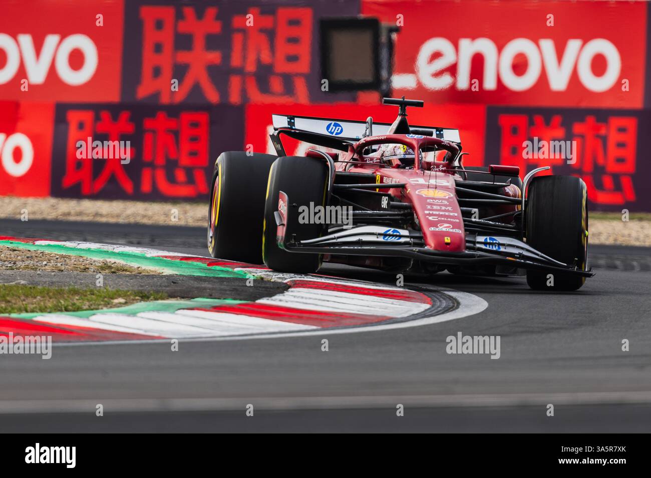 Circuit international de Shanghai, Shanghai, Chine le 23. Mars 2025 ; Charles Leclerc de Monaco et Scuderia Ferrari lors du Grand Prix de Chine de formule 1 crédit : Jay Hirano/AFLO/Alamy Live News Banque D'Images