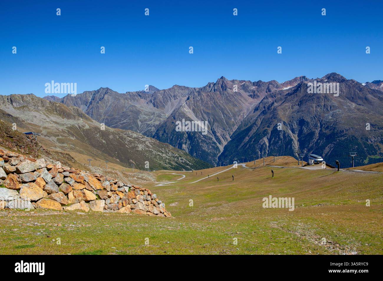 Station de ski des hautes Alpes de Soelden hors saison, Otztal, Autriche Banque D'Images