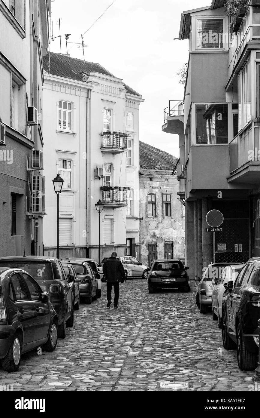 Belgrade, Serbie - 8 février 2024 : architecture générique et vue sur la rue depuis Belgrade, la capitale de la Serbie. Banque D'Images