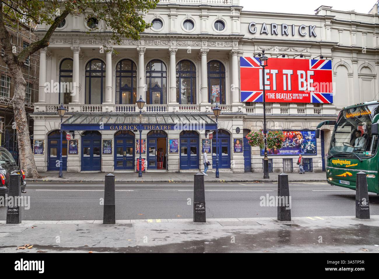 LONDRES, GRANDE-BRETAGNE - 20 SEPTEMBRE 2014 : C'est le théâtre Garrick, qui existe à Westminster depuis la fin du XIXe siècle. Banque D'Images
