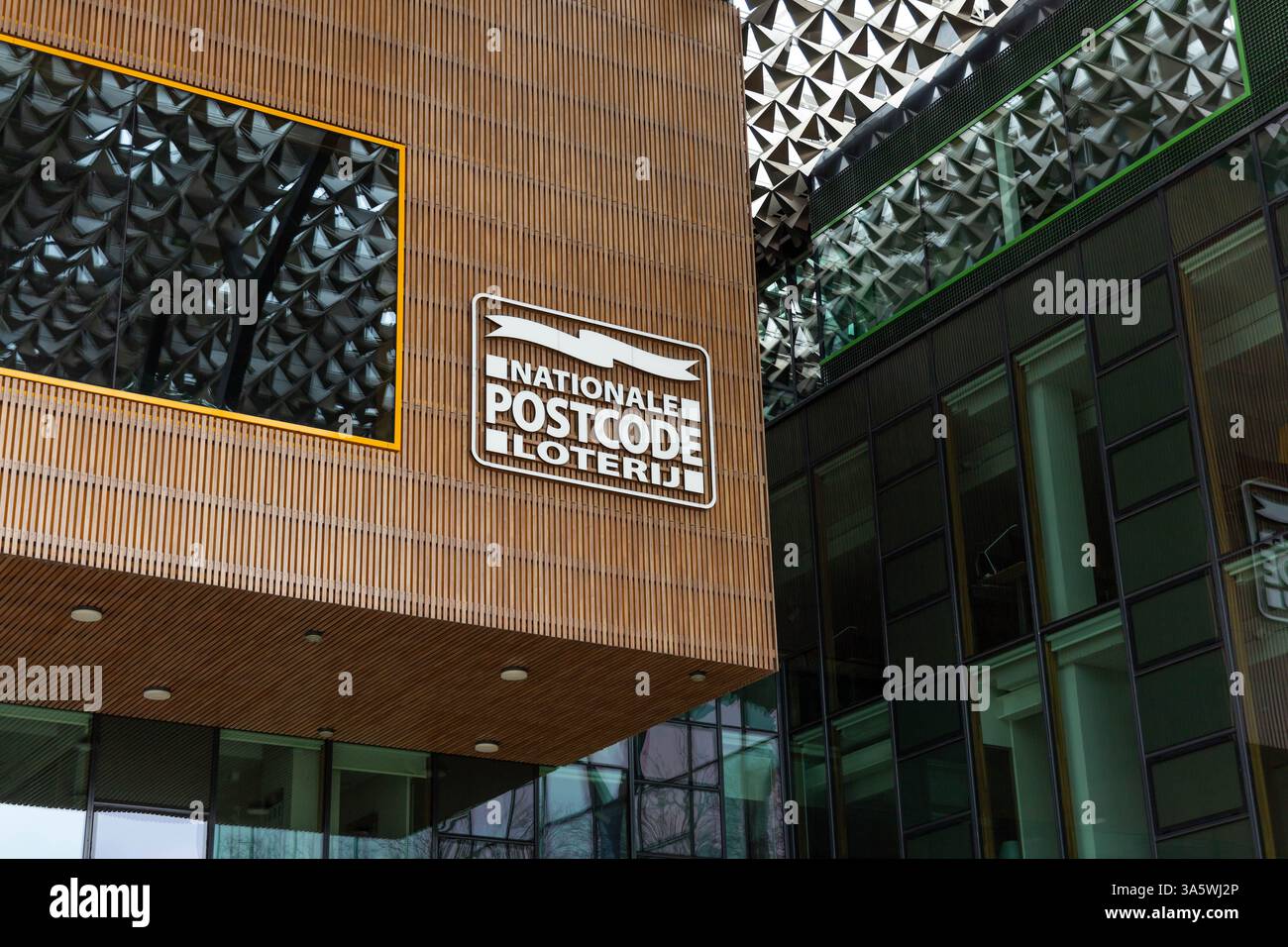 Amsterdam, pays-Bas. 16 mars 2024. Bâtiment du siège social avec nationale PostCode logo Loterij, une loterie néerlandaise qui fait partie de la holding Nati Banque D'Images