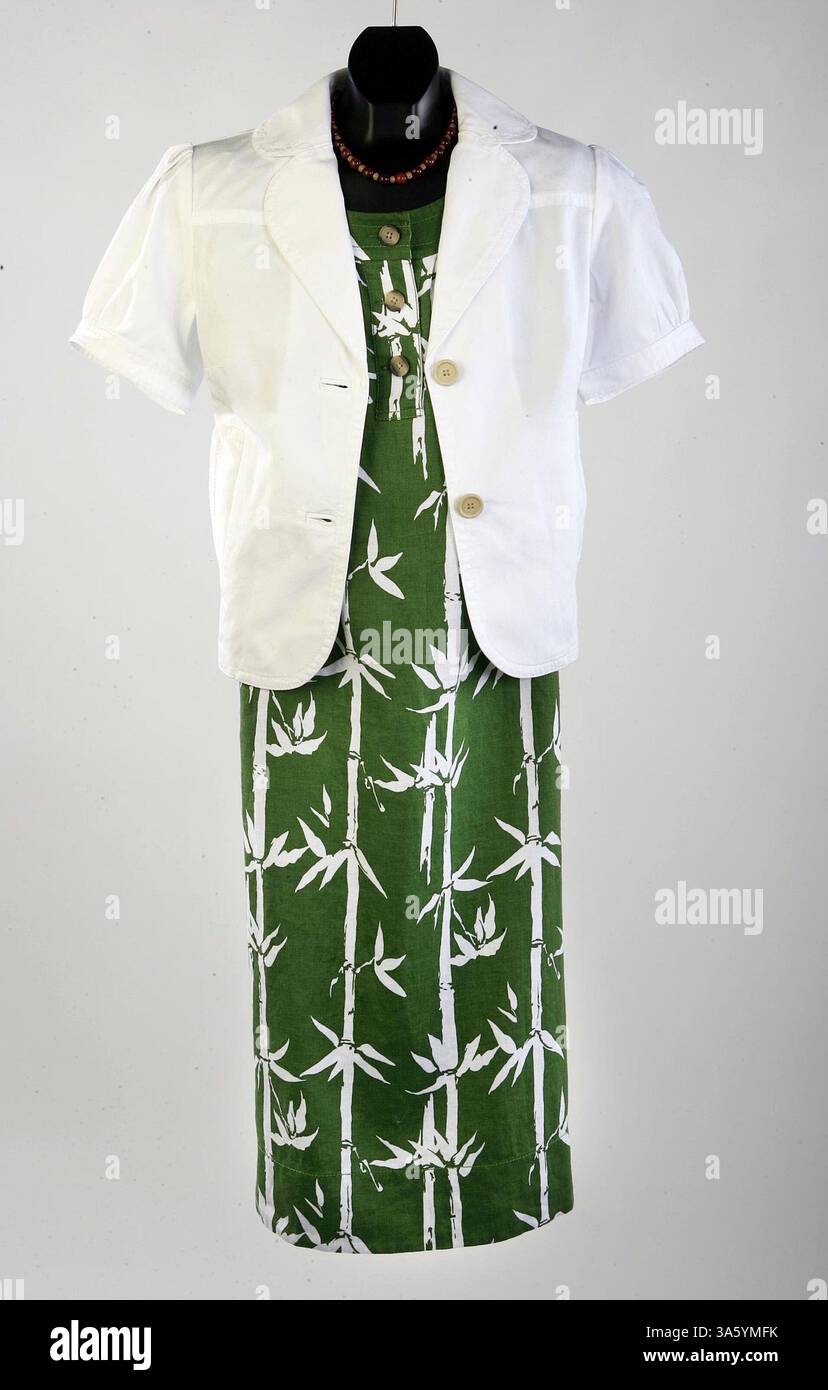 8 avril 2008 - Green Collection – Robe à manches bouffantes et imprimé bambou (130 $) et veste courte (130 $), Banana Republic. (Erik Lunsford/préparation Louis Post-Dispatch/MCT) (crédit image : © Erik Lunsford/MCT/ZUMAPRESS.com) Banque D'Images