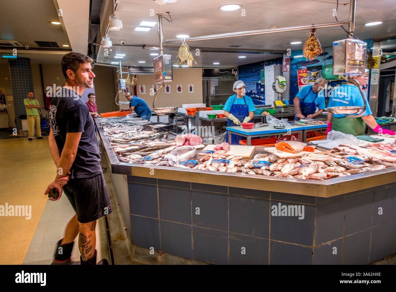 SeafoodFaro Municipal Market (Mercado Municipal de Faro), Mercado Municipal, Faro, Algarve, Portugal, Europe. Banque D'Images