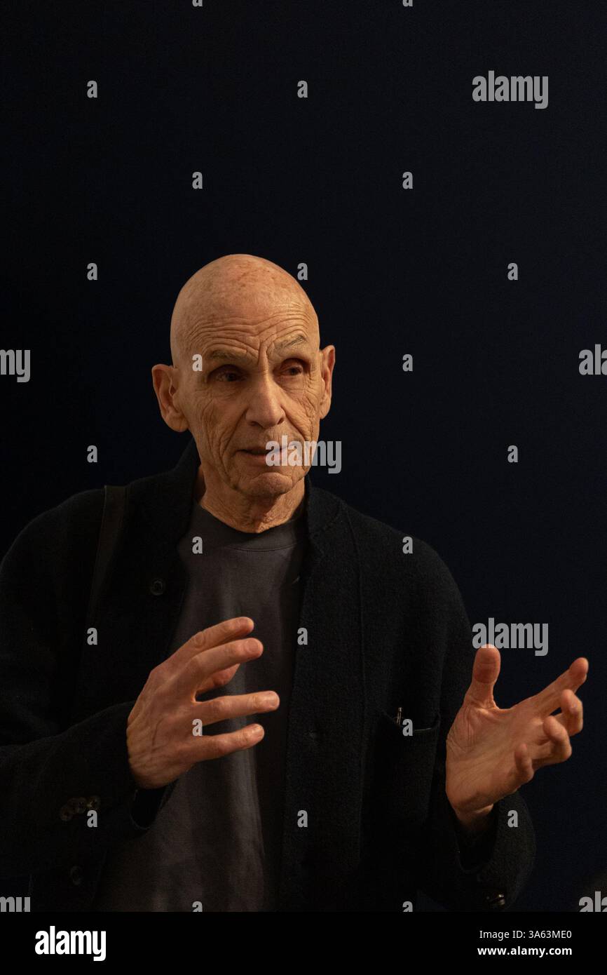 Brescia, Italie. 24 mars 2025. Joel Meyerowitz assiste à l'ouverture de ''A Sense of Wonder'', la première exposition anthologique Meyerowitz à Brescia, en Italie, le 24 mars 2025. (Photo de Stefano Nicoli/NurPhoto) crédit : NurPhoto SRL/Alamy Live News Banque D'Images