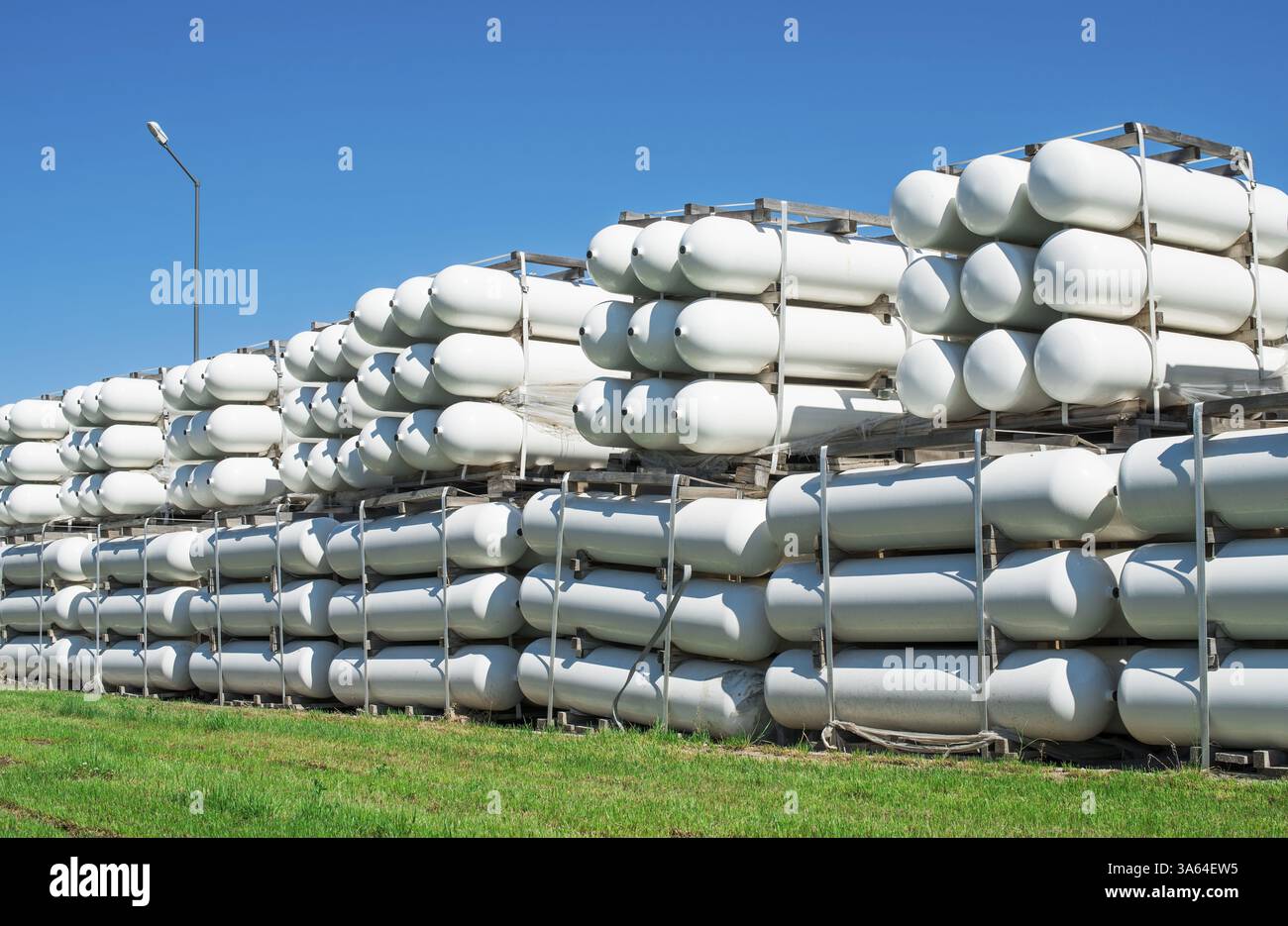 Industrielle bottles.Compressed blanc butan gaz naturel Banque D'Images