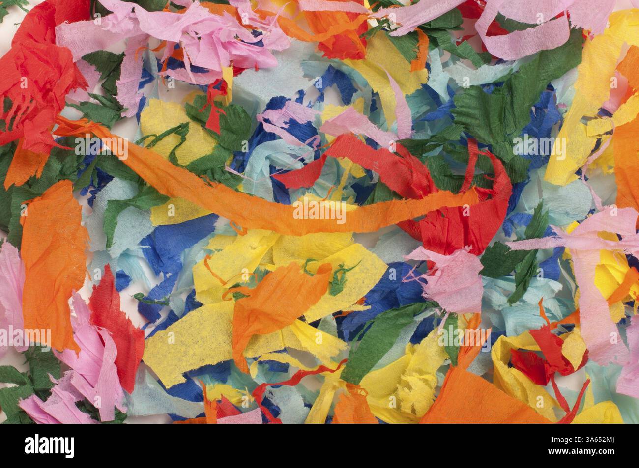 Arrière-plan de nombreux morceaux de papier déchiré Banque D'Images