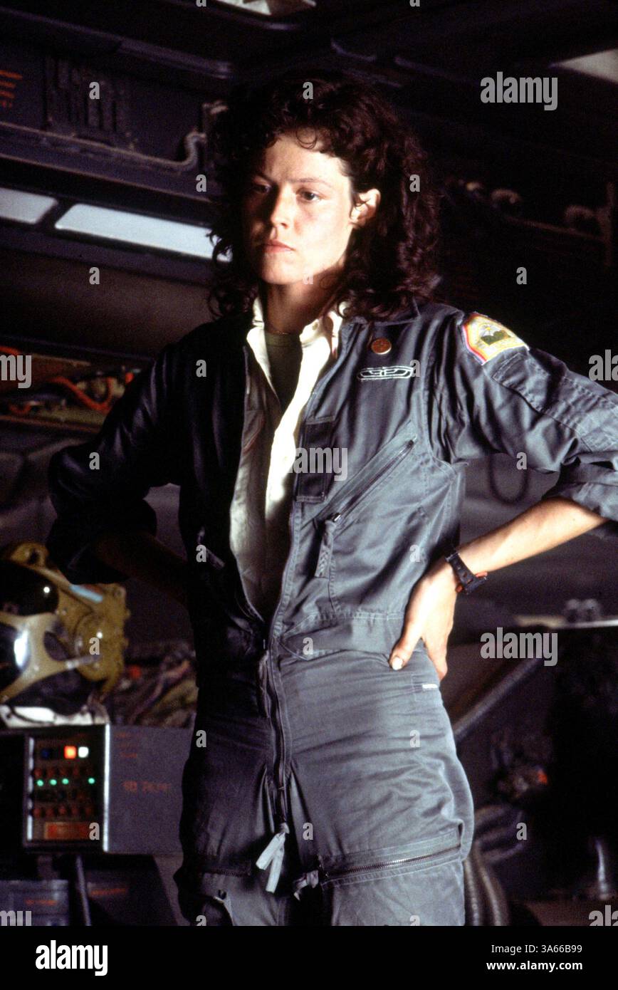 25 juil., 1979 ; Londres, Royaume-Uni ; Sigourney Weaver stars comme Ripley dans le thriller de science-fiction "étranger : l'administration Cut' réalisé par Ridley Scott. Banque D'Images