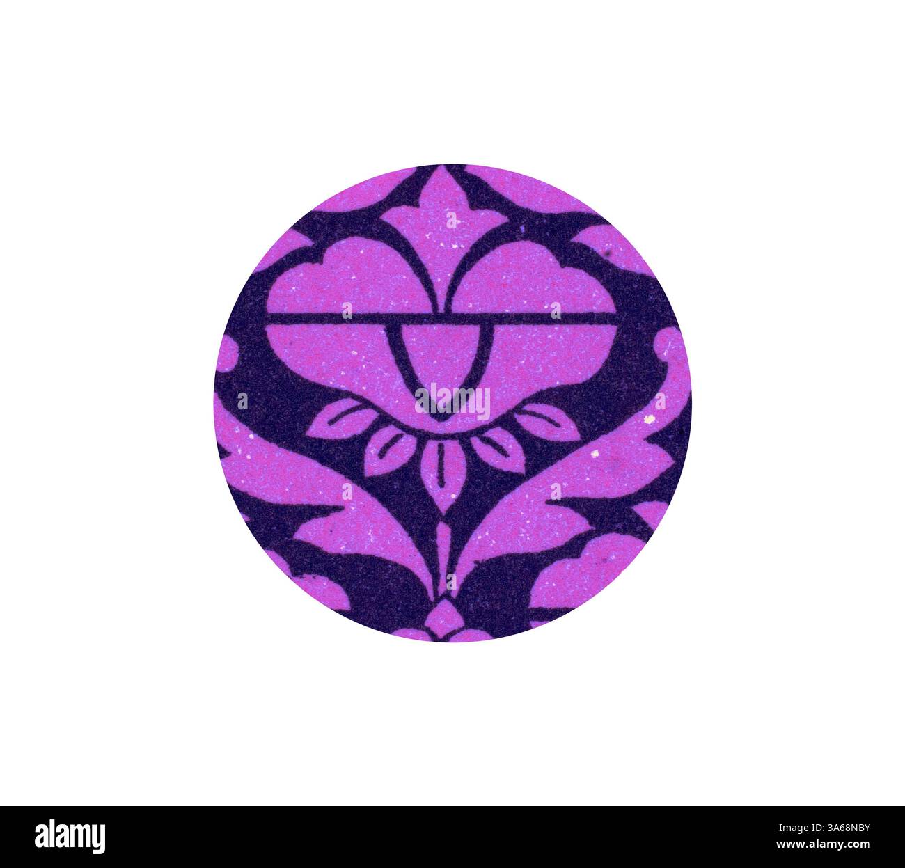 Un motif floral vibrant avec des motifs complexes dans les tons violets et roses, avec des fleurs stylisées et des éléments décoratifs. Art classique avec une touche de modernité réinventé par Artotop, Transformed Indian Ornament Banque D'Images