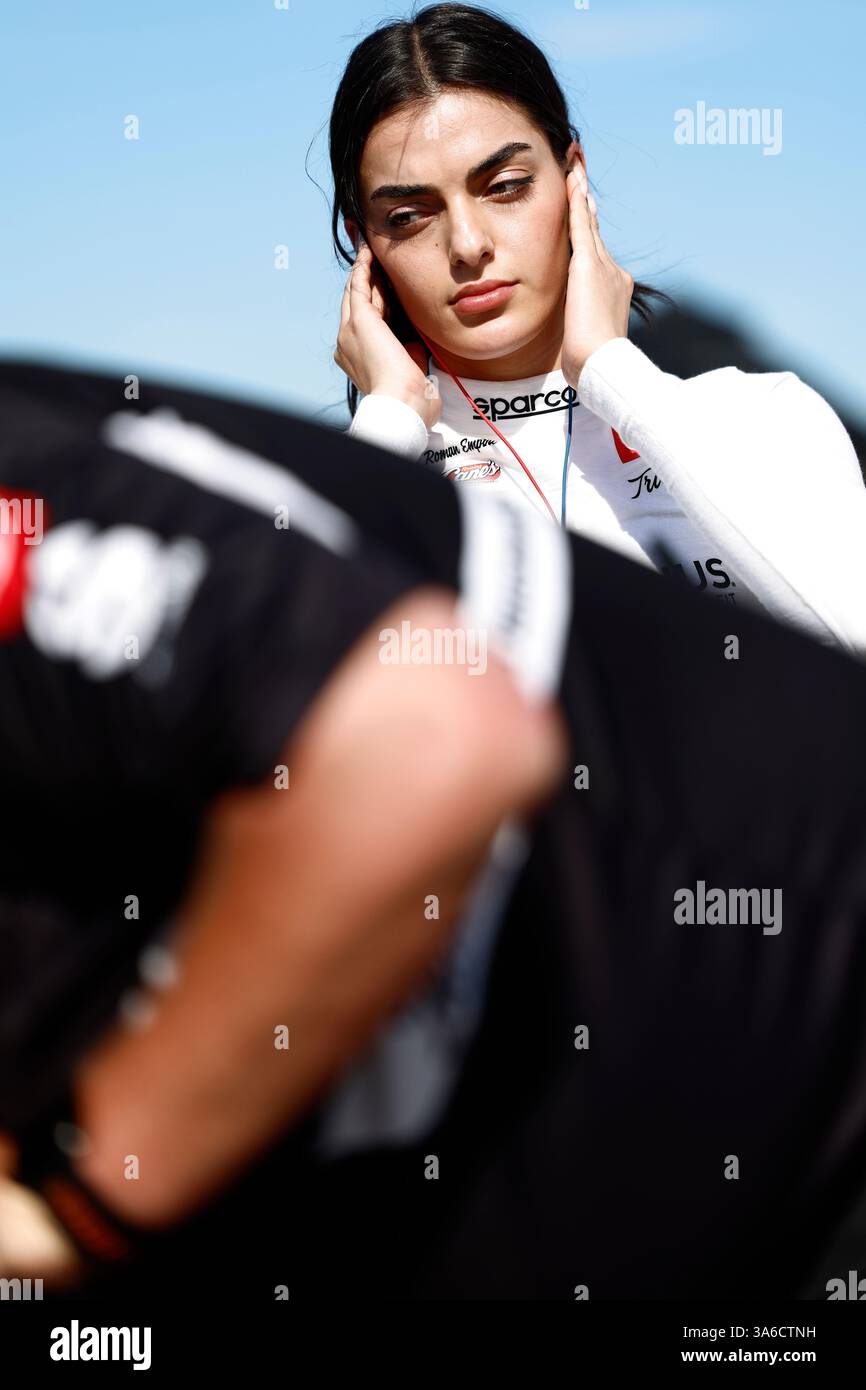 21 mars 2025, Homestead, FL, USA : Toni Breidinger (5) se prépare à se qualifier pour le Baptist Health 200 à Homestead, FL. (Crédit image : © Walter G. Arce Sr./ASP via ZUMA Press Wire) USAGE ÉDITORIAL SEULEMENT ! Non destiné à UN USAGE commercial ! Banque D'Images