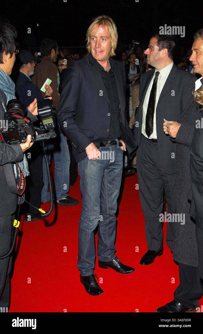 Oct. 18, 2007 - Londres, Royaume-Uni - 002046. K55167 . Interview Premiere-Arrivals-The Times BFI 51st London film Festival 2007, Odeon West End, Londres, Royaume-Uni *** 10-18-2007 HENRY DAVENPORT- . COM- 2007 . RHYS IFANS(crédit image : © Globe photos/ZUMAPRESS.com) Banque D'Images