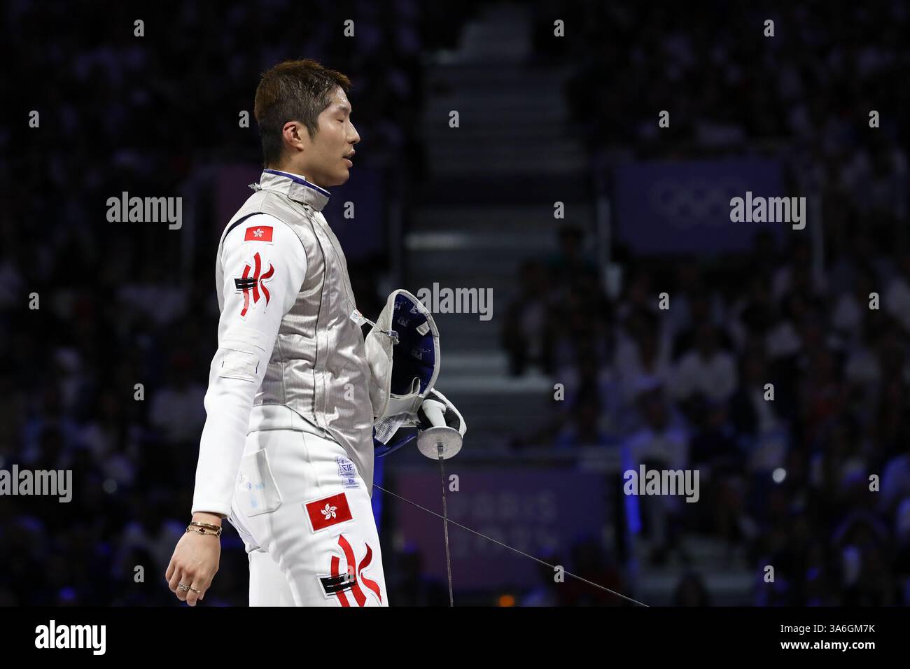 29 juillet 2024 - Paris, France : Cheung Ka long de Hong Kong dans la finale individuelle d'escrime sur papier masculin le jour 3 des Jeux Olympiques de Paris 2024 (photo par Banque D'Images