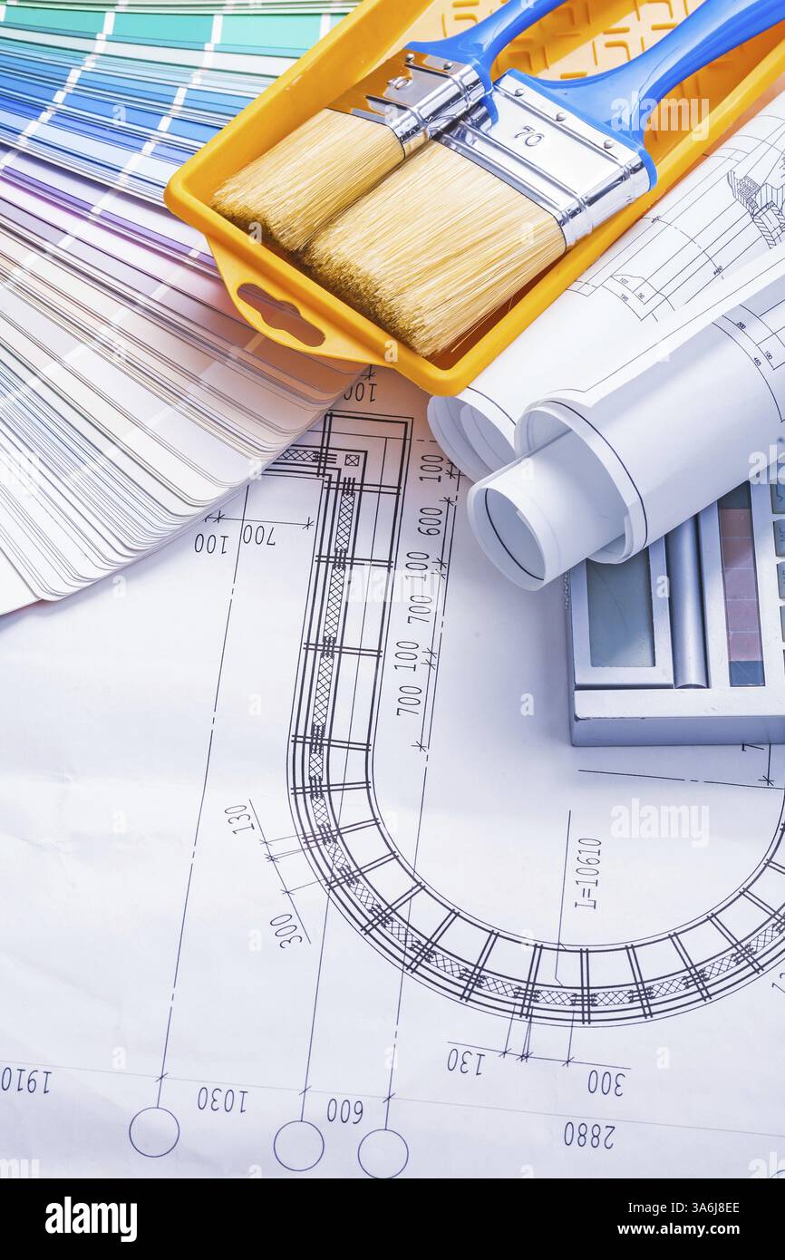 Copyspace image pinceaux peinture peut rouler blueprints palette de couleurs calculatrice Banque D'Images