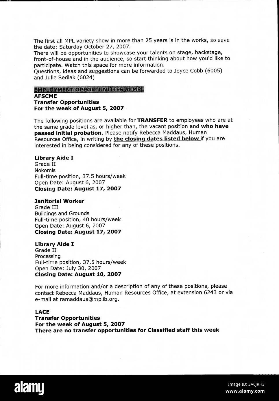 Le bulletin officiel de la bibliothèque publique de Minneapolis de 2007 fournit des mises à jour hebdomadaires pour les employés de la bibliothèque du comté de Hennepin, couvrant les services de bibliothèque, les politiques et les événements. Banque D'Images