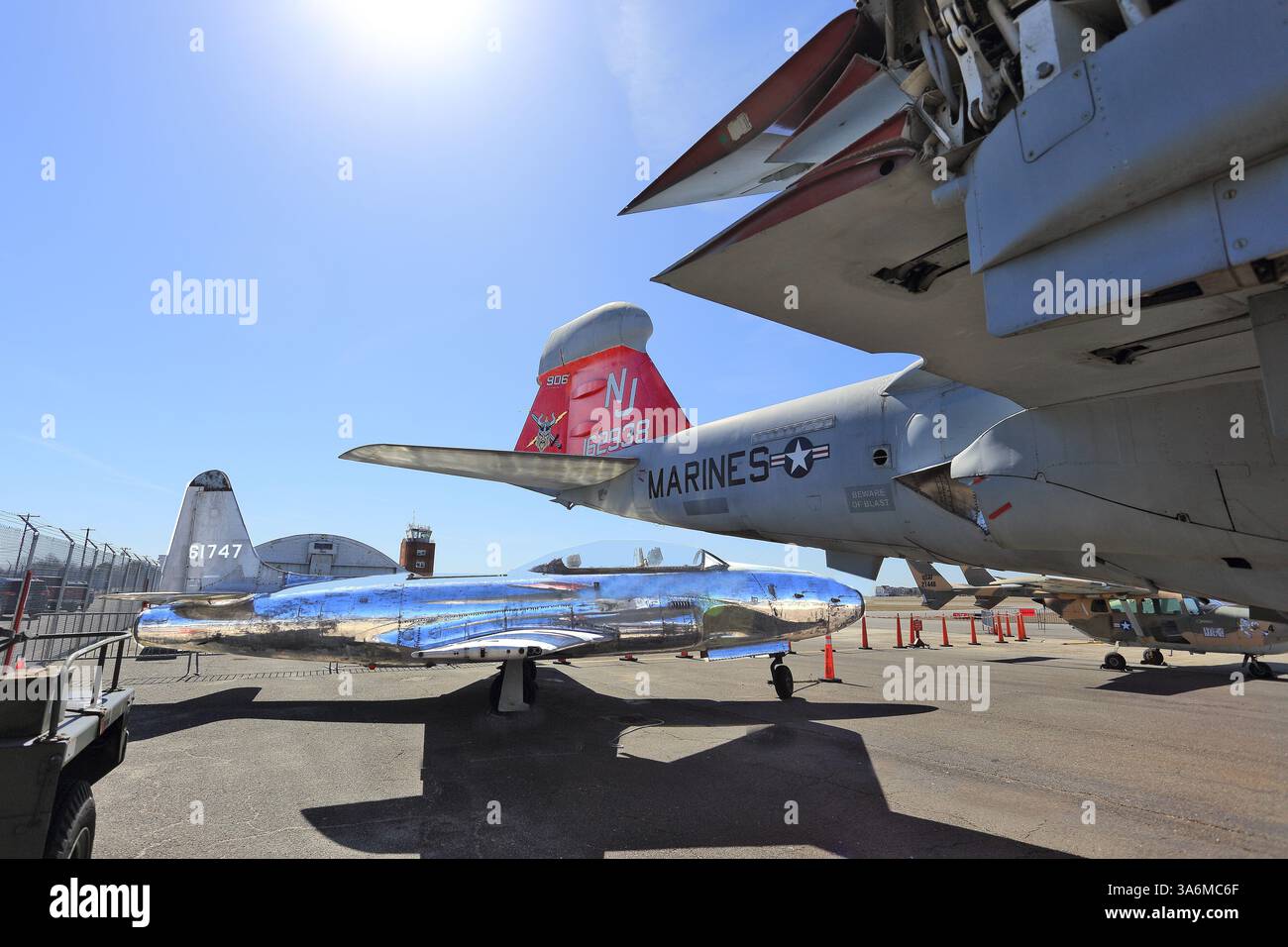 Lockheed T-33 Shooting Star, American Airpower Museum, Republic Airport, Farmingdale, long Island, NY Banque D'Images