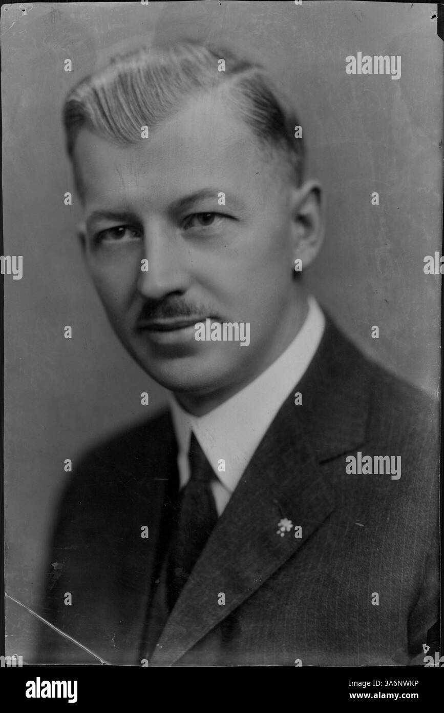 J. Earle Lawler était chargé de compte et conseiller en publicité chez Harold S. Chamberlain and Associates, une agence de publicité à Minneapolis. Banque D'Images