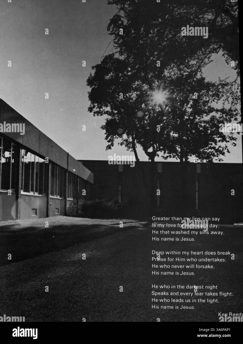 L'annuaire de Bethanian 1971 présente des portraits et des dossiers des étudiants et des professeurs du Bethany Fellowship Missionary Training Center, ainsi que les événements académiques et sociaux qui ont façonné l'année scolaire 1970-1971. Banque D'Images