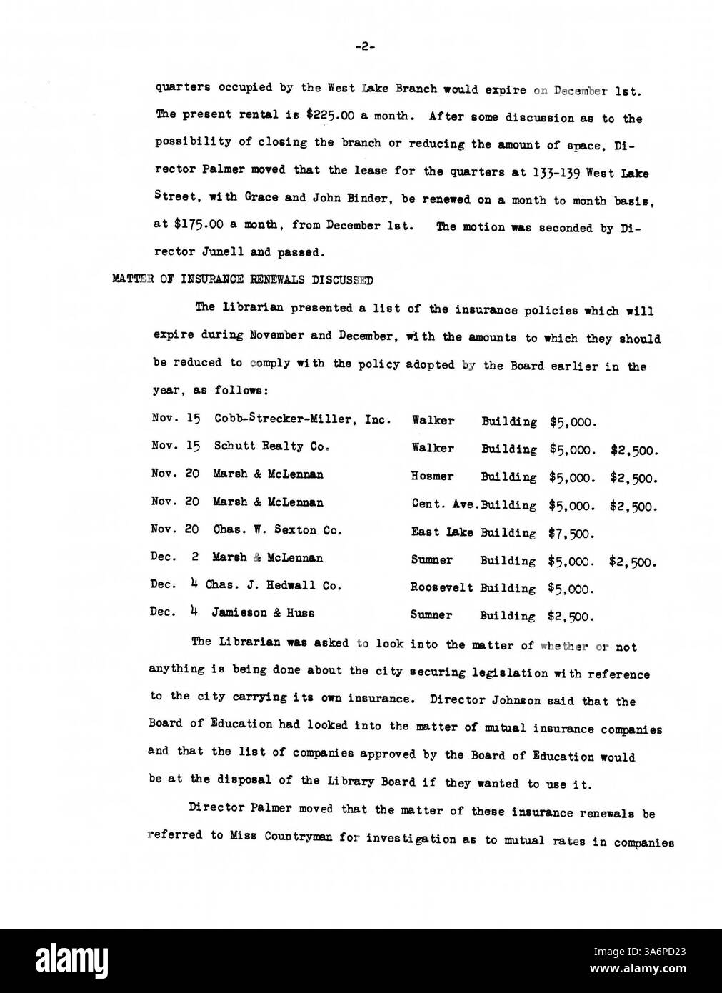 Les 1932 procès-verbaux de réunion du conseil d’administration de la bibliothèque publique de Minneapolis saisissent les discussions sur le budget de la bibliothèque, les changements de service et l’engagement avec le public pendant la Grande dépression. Banque D'Images